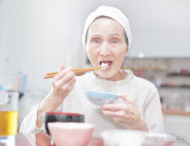 明るい食堂での食事やおやつで日々の生活にハリが出ました。